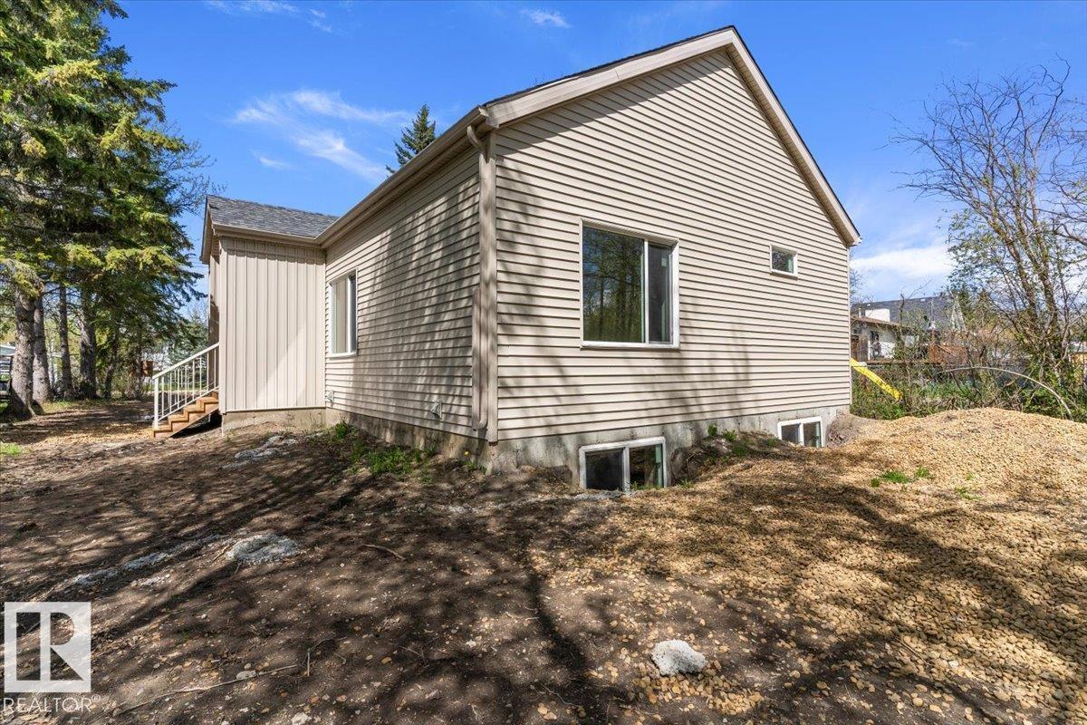 129 51551 RGE ROAD 212A - 24