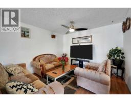 Bedroom - 6507 Rundlehorn Drive Ne, Calgary, AB T1Y3T6 Photo 6