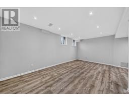 226 Bennett Street, Newmarket, ON L3X0M1 Photo 29