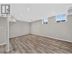 226 Bennett Street, Newmarket, ON L3X0M1 Photo 32