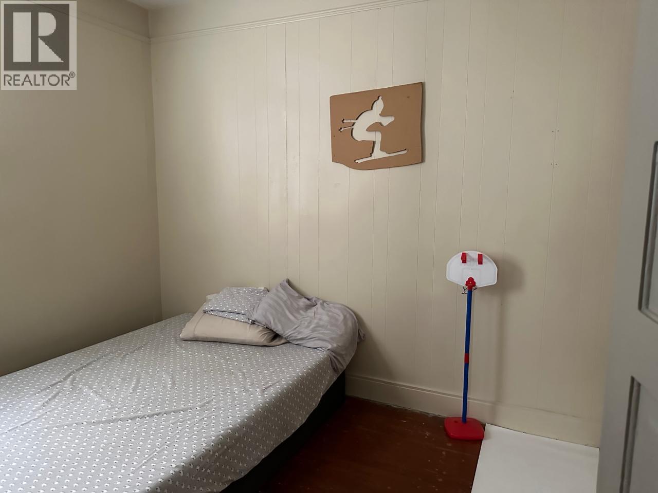 411 LATIMER Street - 7