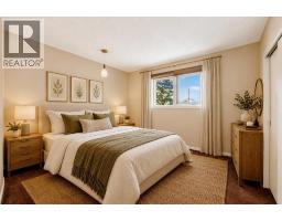 1104 Southglen Drive Sw, Calgary, AB T2W0X1 Photo 17