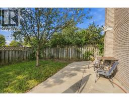 2 Hearthside Crescent, Hamilton, ON L8E4L6 Photo 36