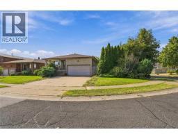 4pc Bathroom - 2 Hearthside Crescent, Hamilton, ON L8E4L6 Photo 7