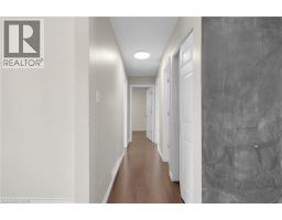 4pc Bathroom - 141 Cedar Crest Street, Kitchener, ON N2N2A6 Photo 13