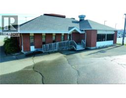 238 Madawaska Road, photo 2