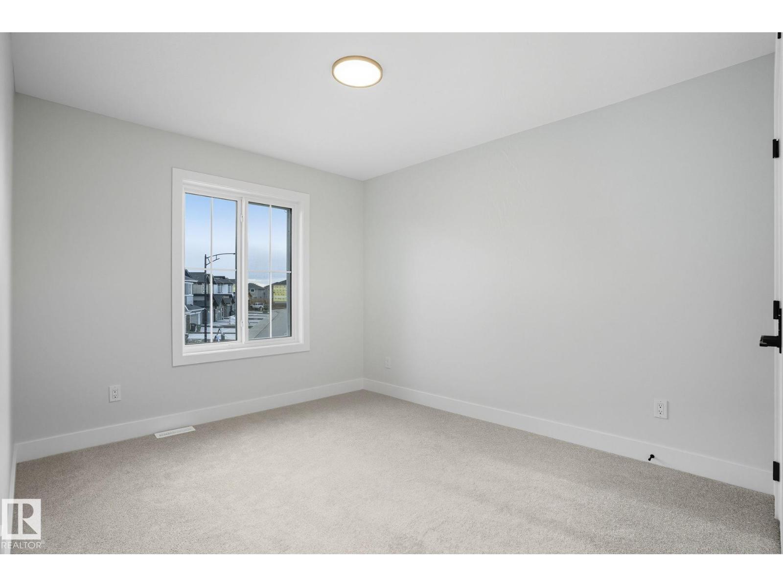 18135 87 ST NW - 29