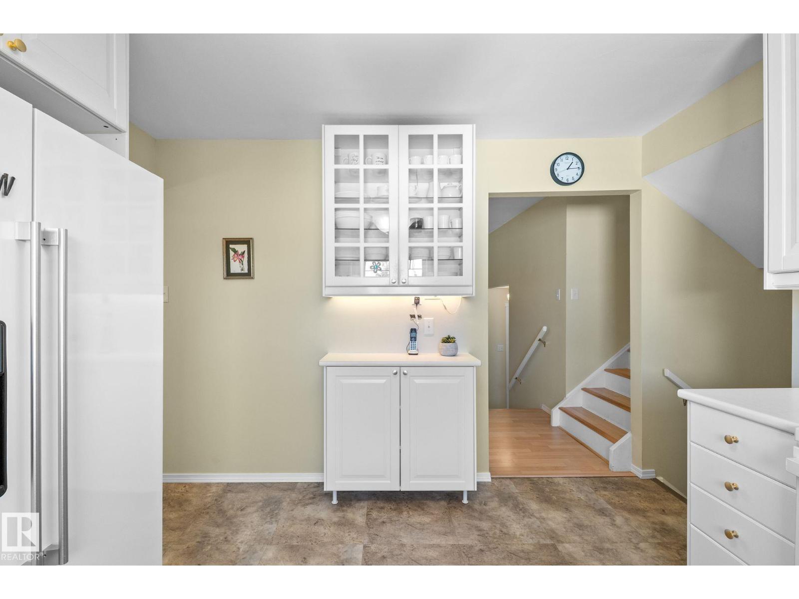 15716 78A AV NW - 15