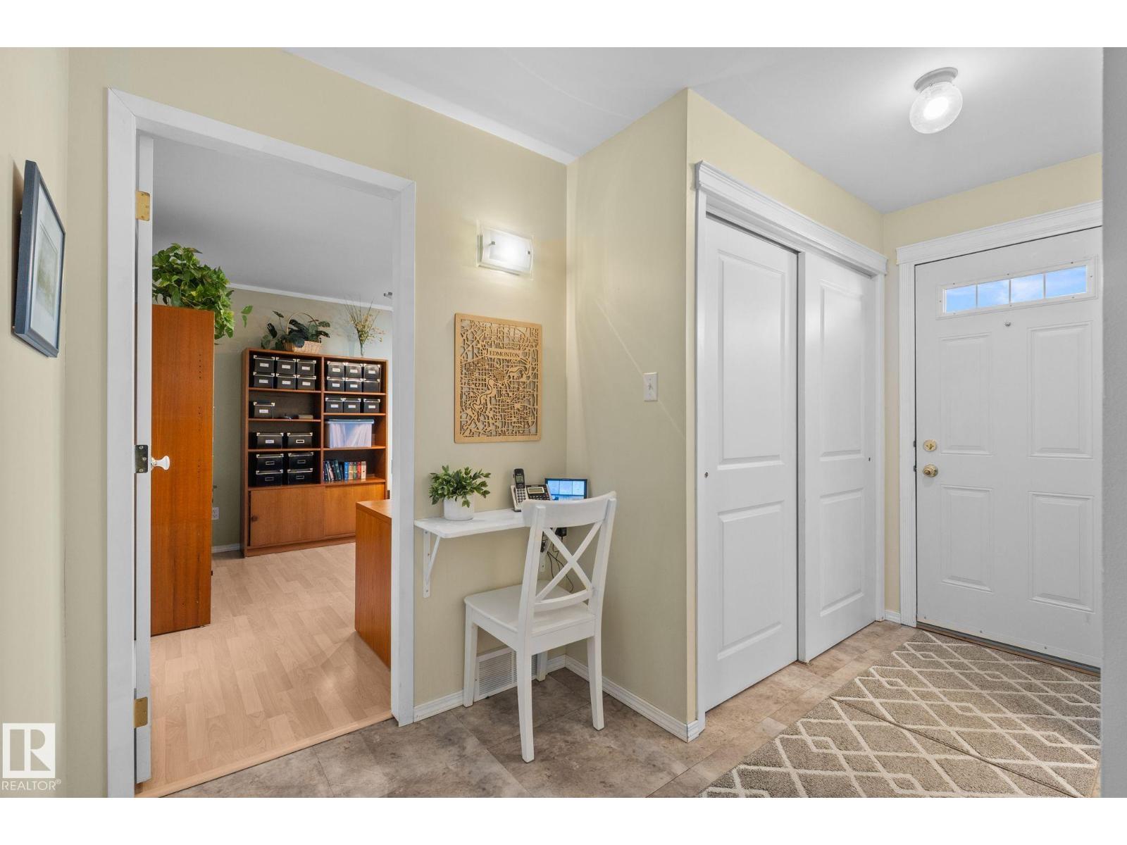 15716 78A AV NW - 24