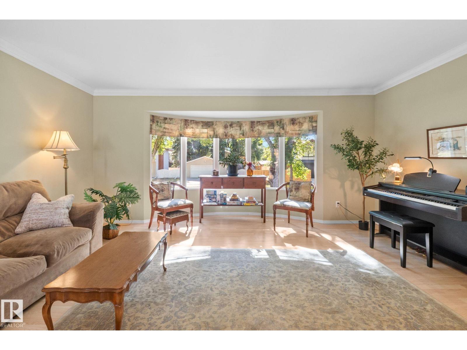 15716 78A AV NW - 6