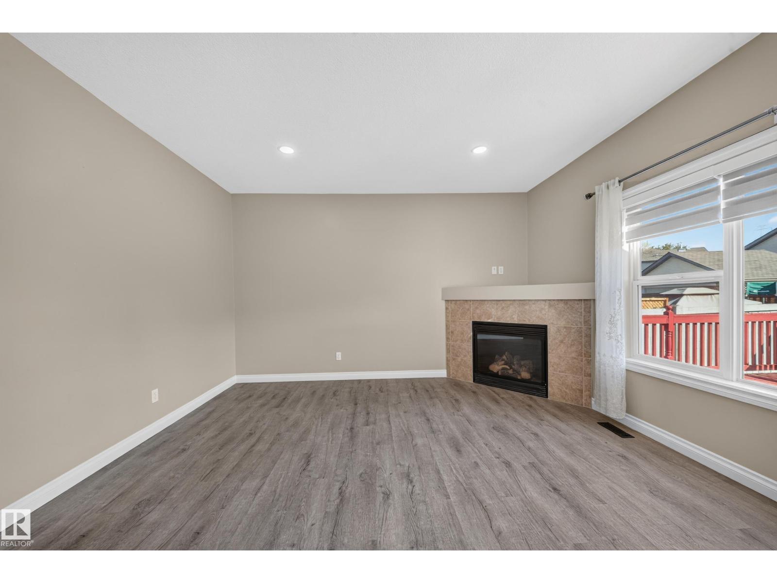 121 64 ST SW - 13