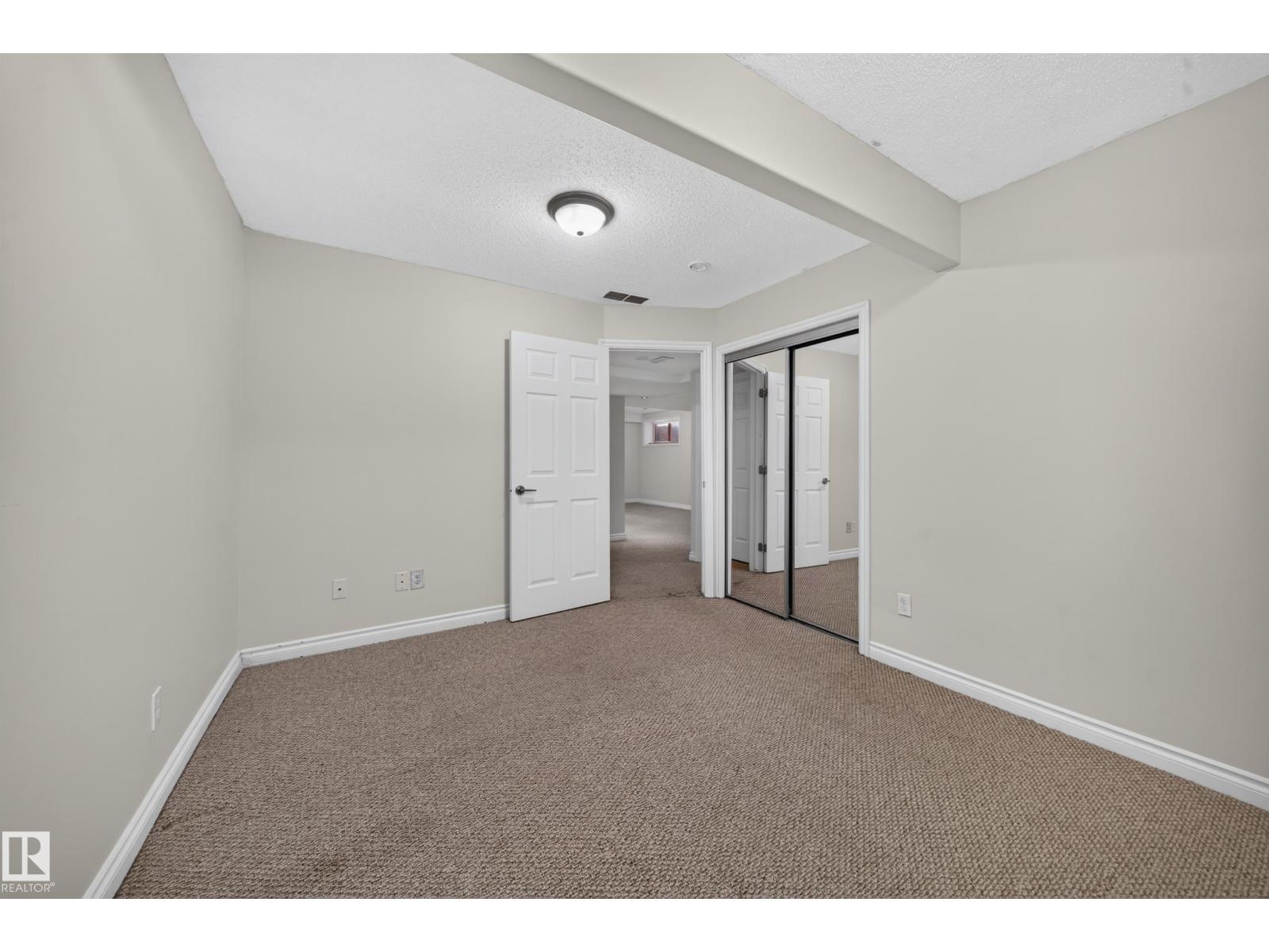 121 64 ST SW - 39
