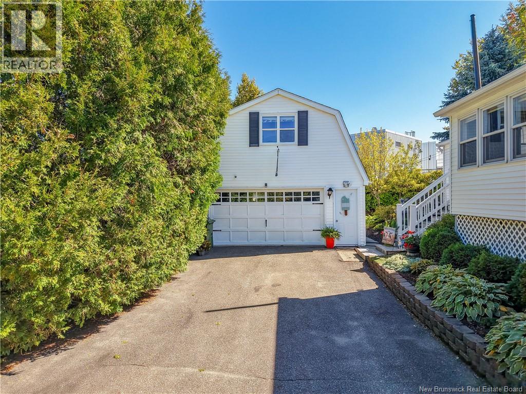 636 Barclay Loop, Fredericton, New Brunswick, E3B7L8, Fredericton, New Brunswick — photo 4 of 5