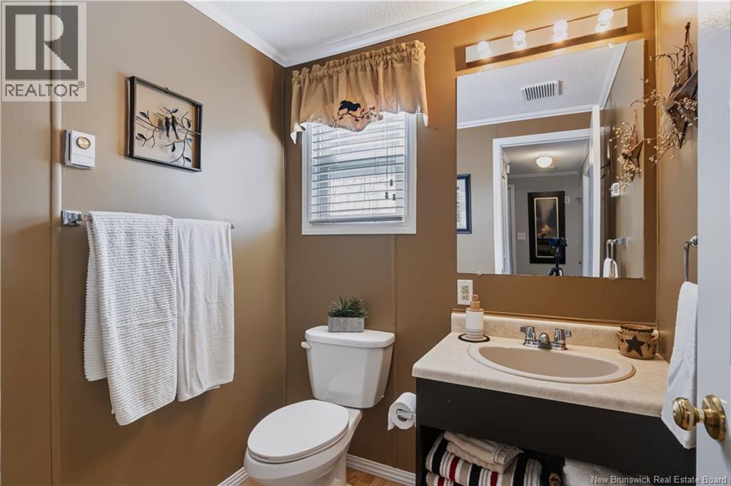 636 Barclay Loop - Image 21