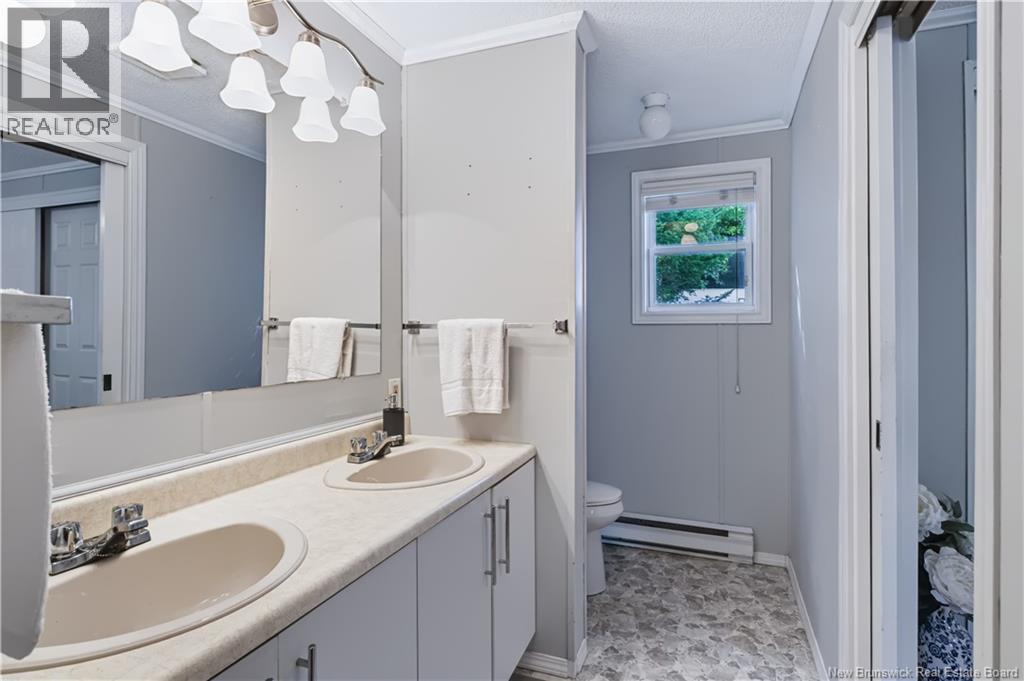 636 Barclay Loop - Image 18