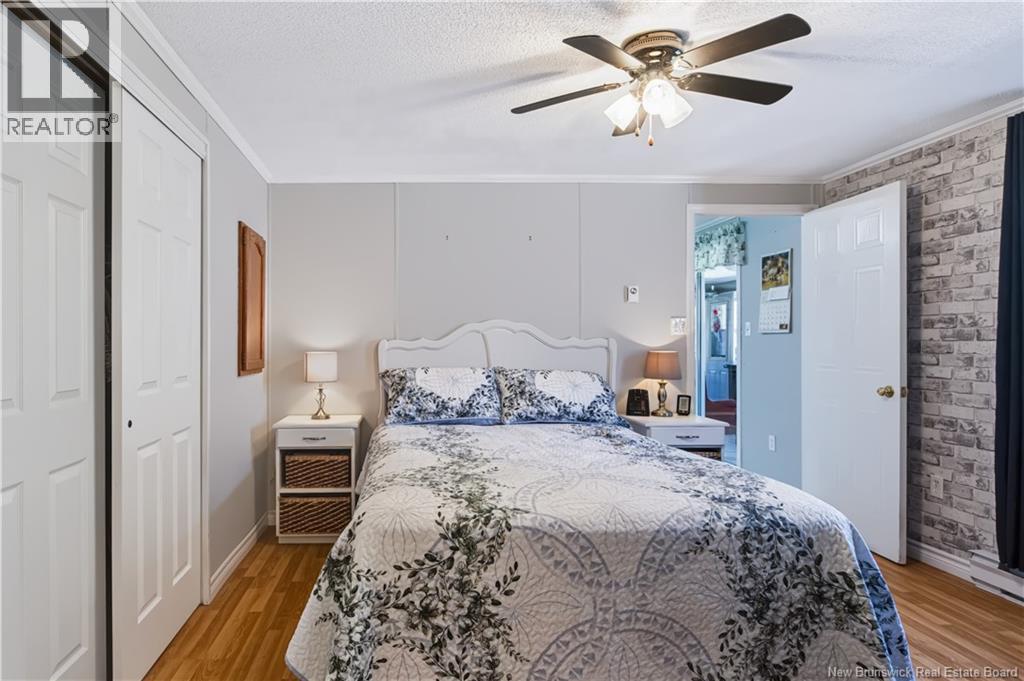 636 Barclay Loop - Image 17