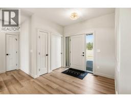 4pc Bathroom - 413 Valley View Close, Rural Clearwater County, AB T4T2A2 Photo 6