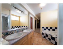 1462 Loewen Ct Nw, Edmonton, AB T6R2Y1 Photo 34