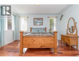 3930 Bovanis Rd, Bowser, BC V0R1G0 Photo 11