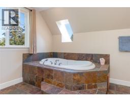 3930 Bovanis Rd, Bowser, BC V0R1G0 Photo 16
