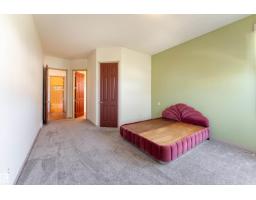 1462 Loewen Ct Nw, Edmonton, AB T6R2Y1 Photo 15