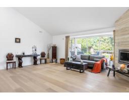 880 164a Street, Surrey, BC V4A9B9 Photo 9