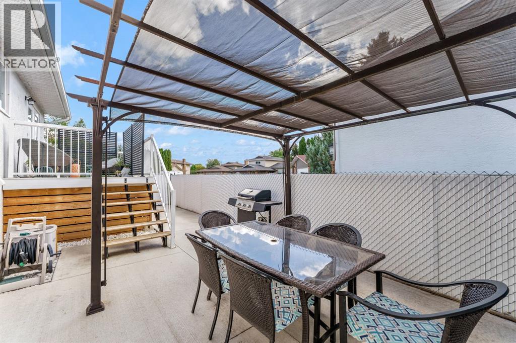 3 Ross Heights Place SE - 44