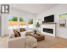 464 Mountain View Dr, Lake Cowichan, BC V0R2G1 Photo 17