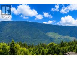 464 Mountain View Dr, Lake Cowichan, BC V0R2G1 Photo 24