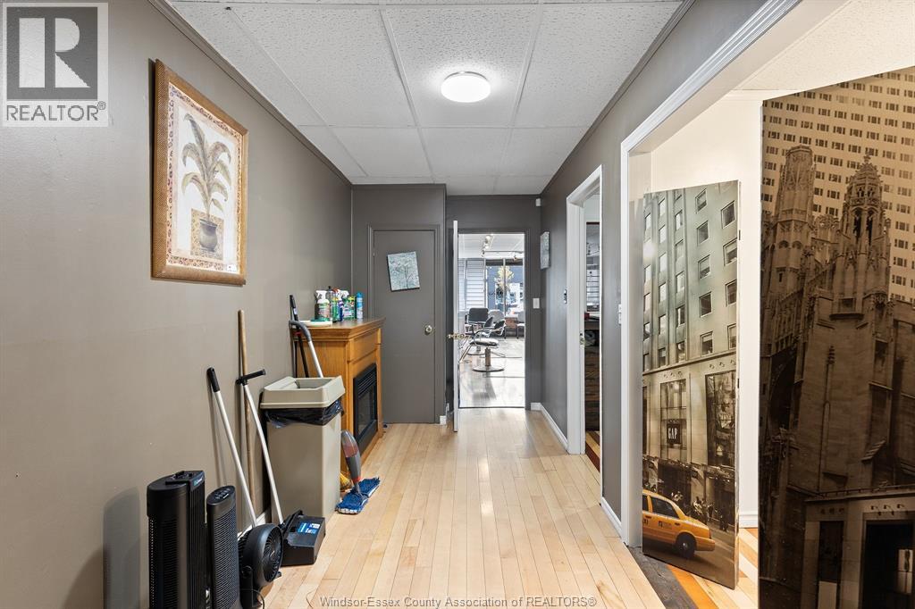 4774-4780 WYANDOTTE STREET West - 15