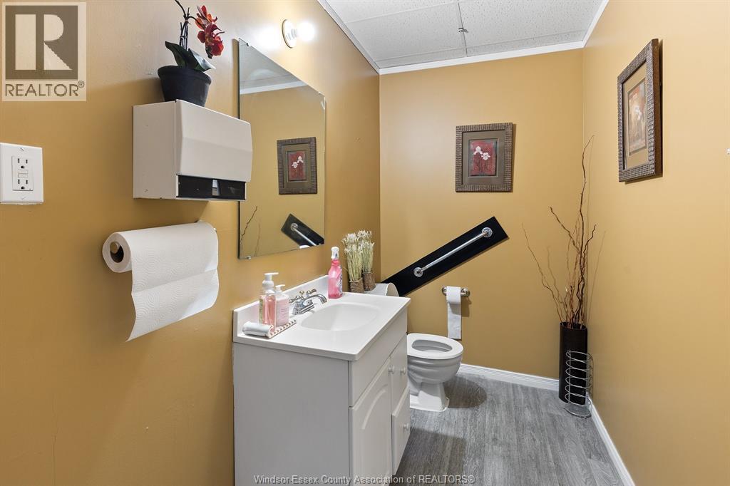 4774-4780 WYANDOTTE STREET West - Image 16