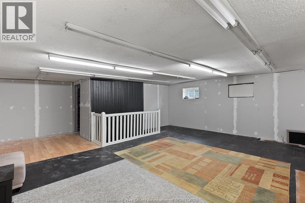 4774-4780 WYANDOTTE STREET West - 29