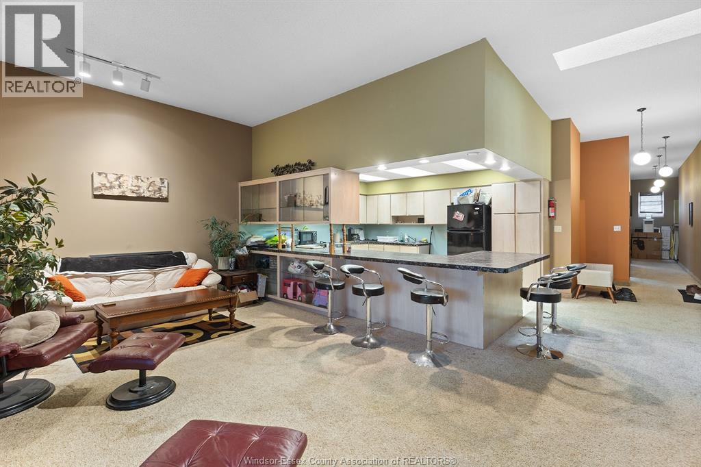4774-4780 WYANDOTTE STREET West - 30