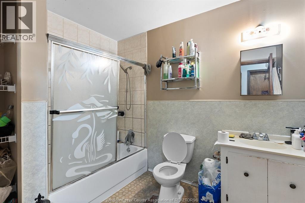 4774-4780 WYANDOTTE STREET West - Image 34
