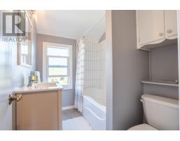 35 Bellevue Ave, Sault Ste  Marie, ON P6B2V9 Photo 17