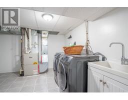 35 Bellevue Ave, Sault Ste  Marie, ON P6B2V9 Photo 23