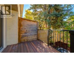 Bedroom - 21, 468 Woodbine Boulevard Sw, Calgary, AB T2W5H7 Photo 17