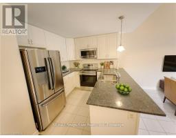 814 Broadway Boulevard, Peterborough, ON L3C5M8 Photo 6