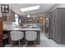 61 7586 Tetayut Rd, Central Saanich, BC V8M0B4 Photo 9