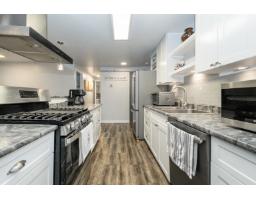 411 Emerald Avenue, Harrison Hot Springs, Harrison Hot Springs, BC V0M1K0 Photo 11