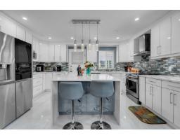 7869 143a Street, Surrey, BC V3W9W5 Photo 9
