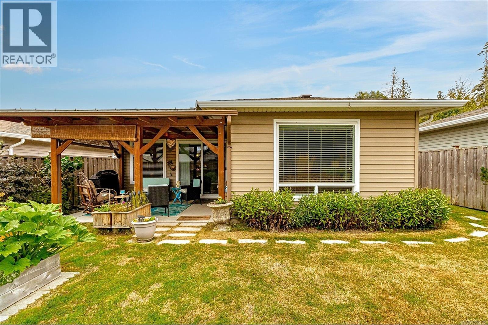 #61 7586 Tetayut Rd - 22