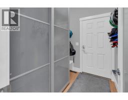 Bedroom - 4616 82 Street Nw, Calgary, AB T3B2P7 Photo 11