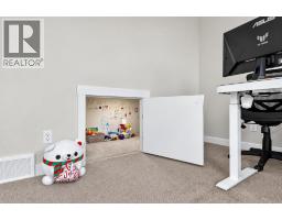 2pc Bathroom - 40 Sage Bluff Way Nw, Calgary, AB T3R1T1 Photo 13