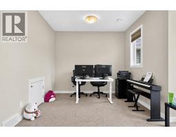 Laundry room - 40 Sage Bluff Way Nw, Calgary, AB T3R1T1 Photo 12