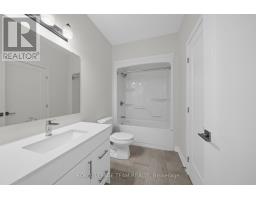 1060 Dobbie Street, Brockville, ON K6V0G8 Photo 9