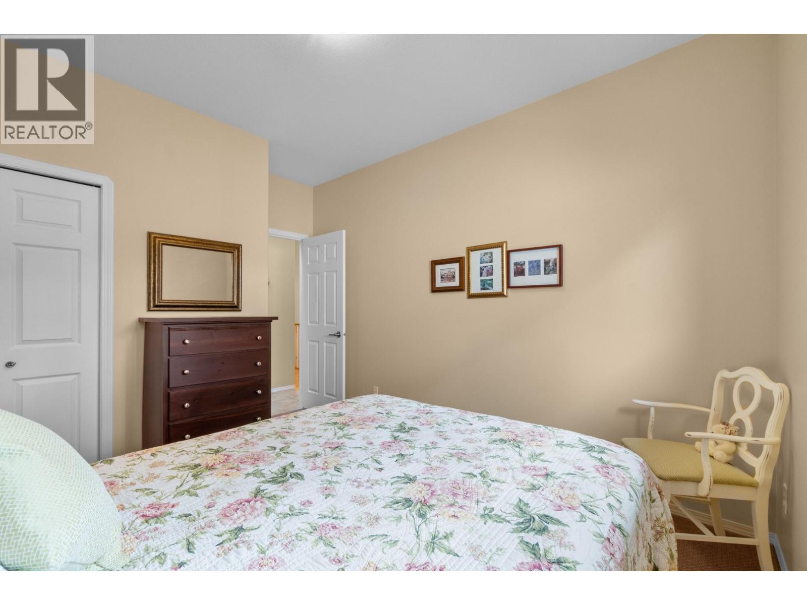 294 Knightsbridge Way, Kelowna