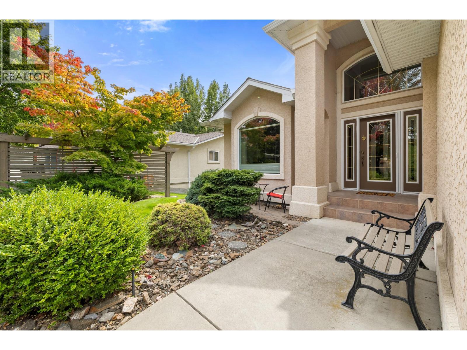  294 Knightsbridge Way, Kelowna