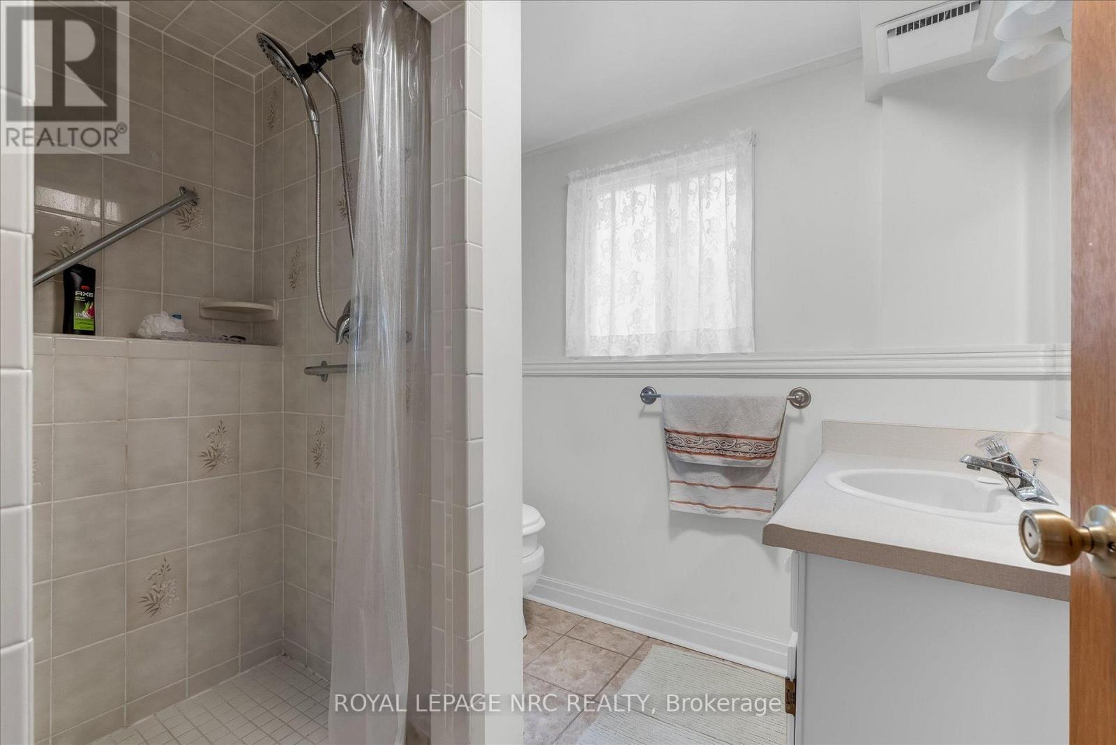 14 ANDREA DRIVE - 22