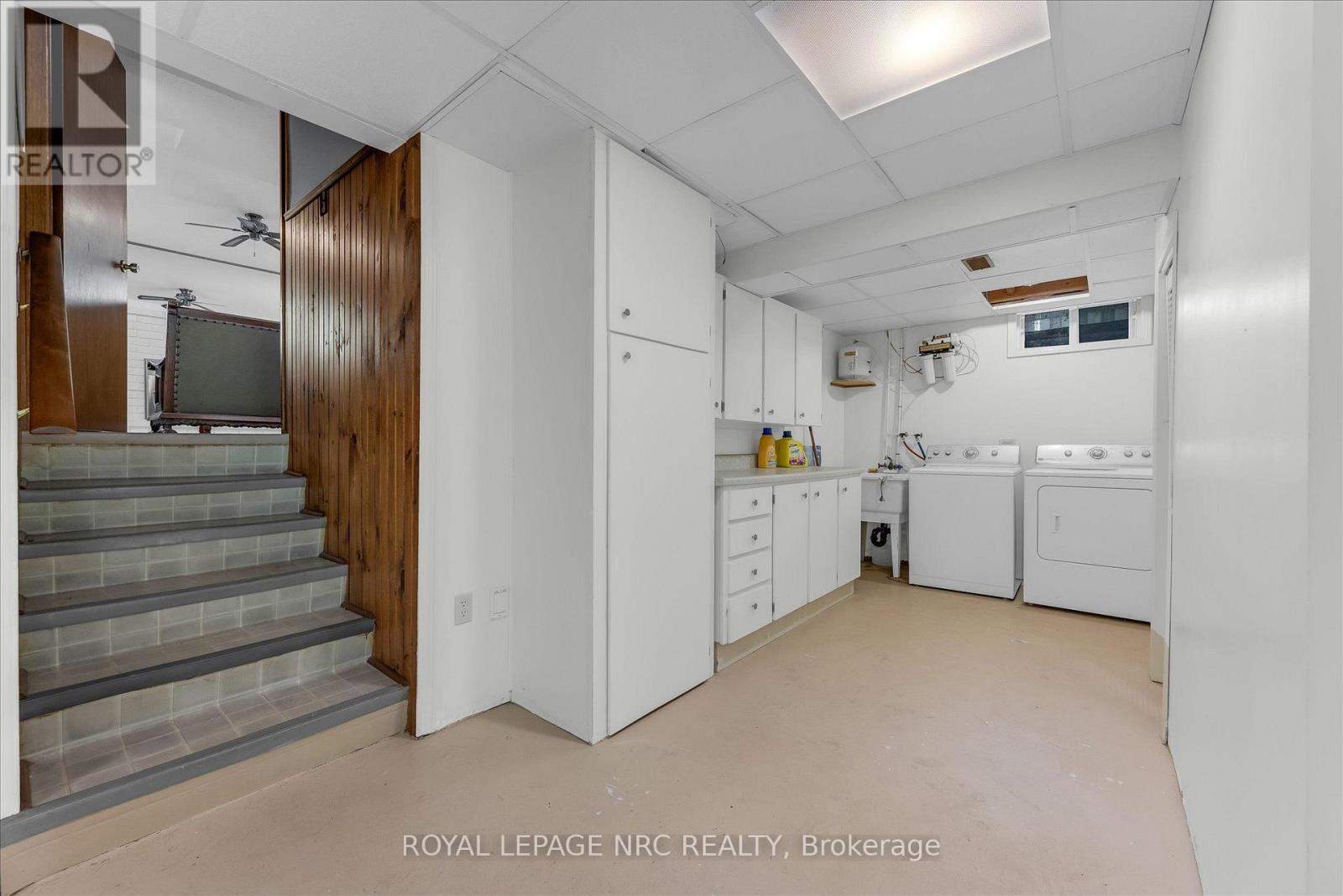 14 ANDREA DRIVE - 24